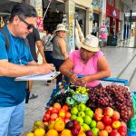 Alcaldía de Machala socializa ordenanza para recuperar aceras y garantizar libre circulación peatonal